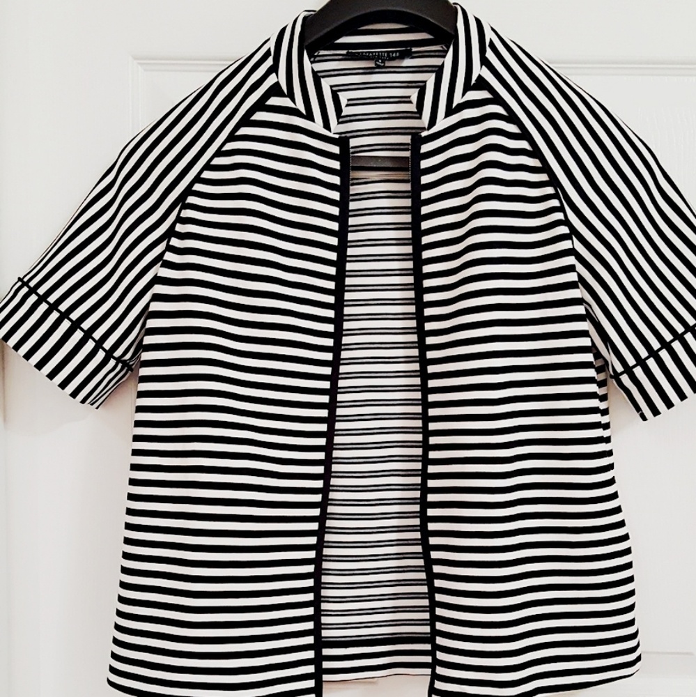 Lafayette 148 New York short sleeved  Jacket.
